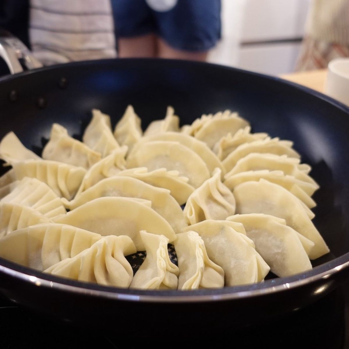 Japanischer Gyoza-Kochkurs & Markttour in Tokio