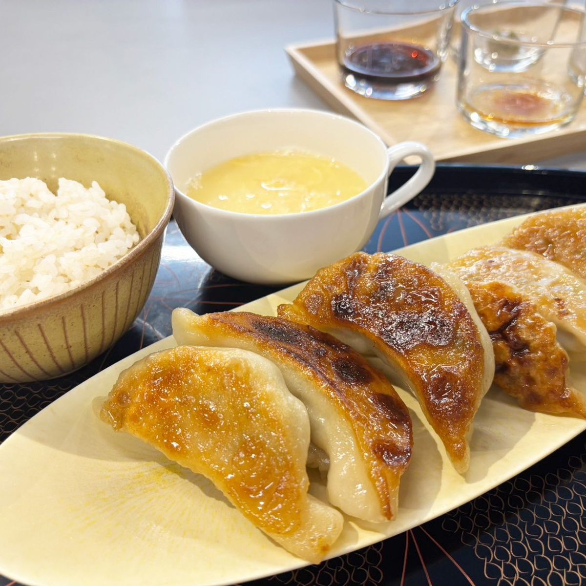 Japanischer Gyoza-Kochkurs & Markttour in Tokio