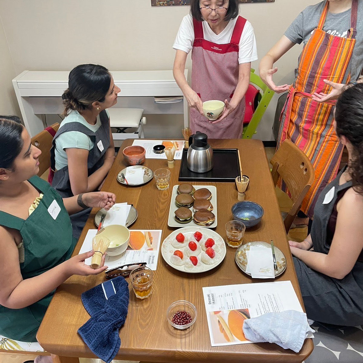 Japanisches Süßspeisen-Kocherlebnis: Daifuku, Dorayaki und Warabimochi
