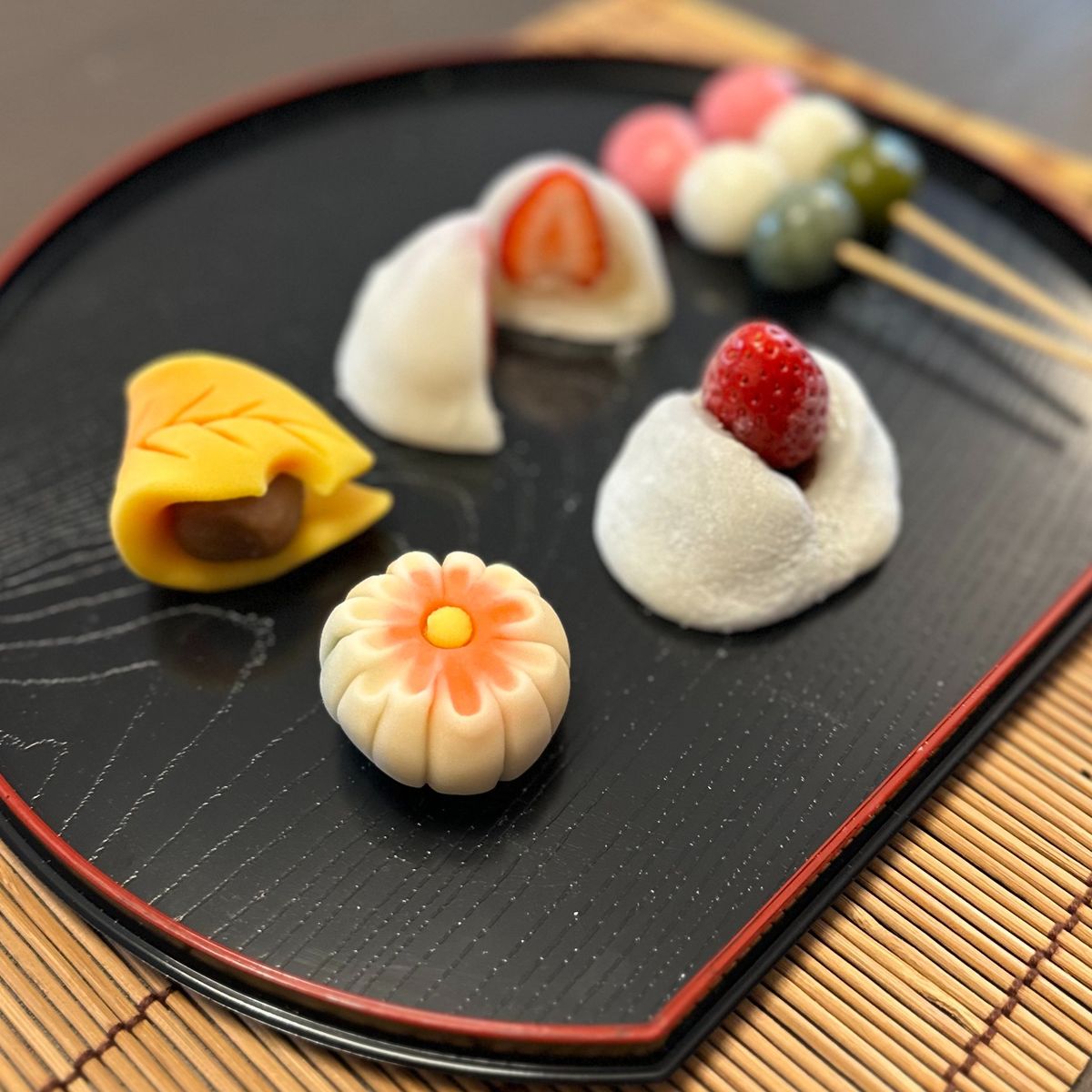 Japanese Sweets: Mochi, Daifuku and Wagashi Making Class + Matcha in Toyko