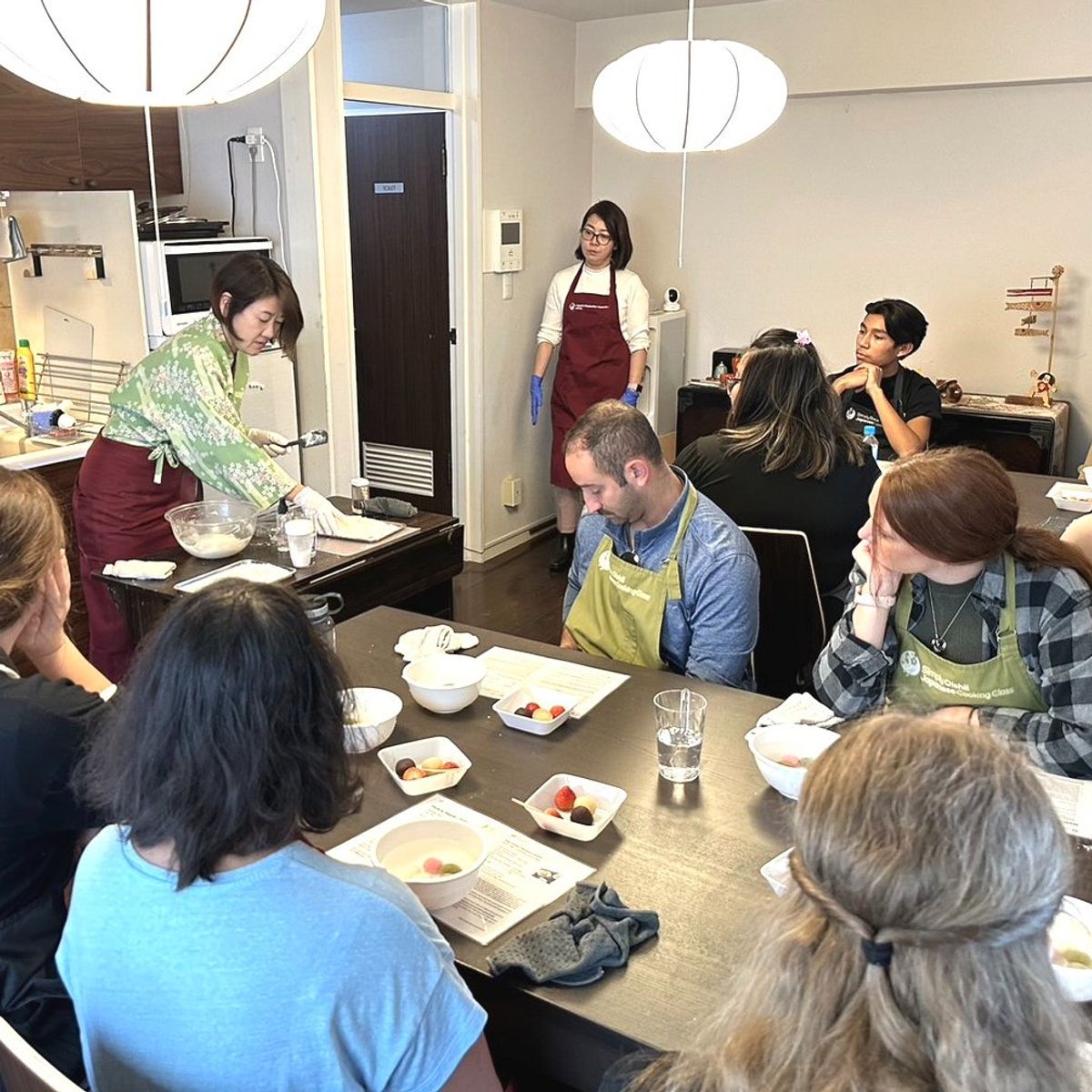 Japanese Sweets: Mochi, Daifuku and Wagashi Making Class + Matcha in Toyko