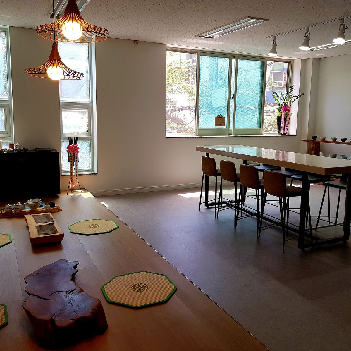 Busan Local Food Cooking Class with Creative Local Chef (incl. Market Tour)