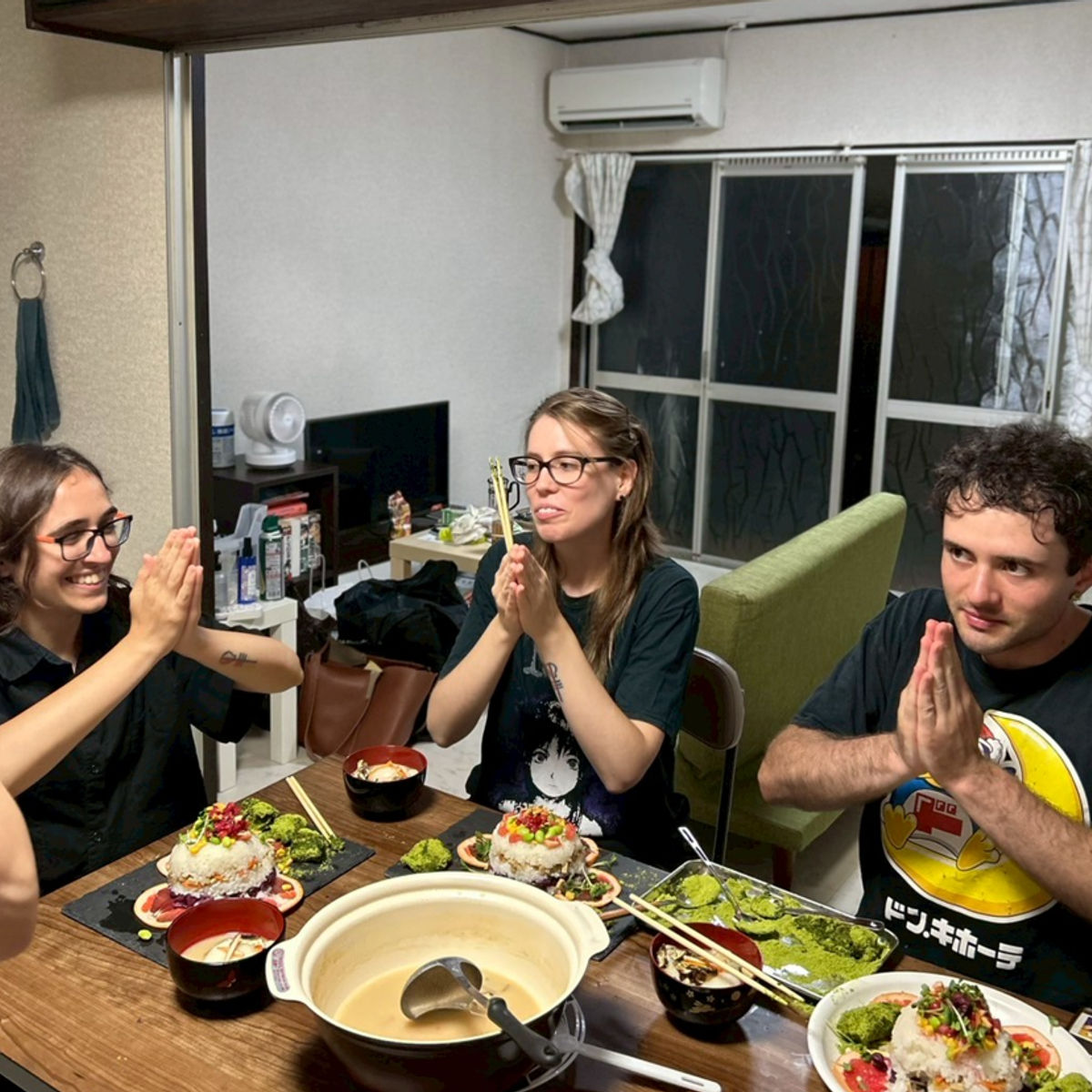 Kyoto-Style Miso Soup and Chirashi Sushi Cooking Experience