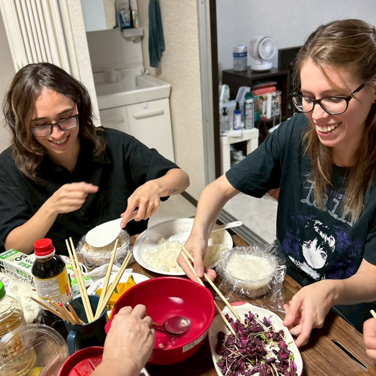 Kyoto-Style Miso Soup and Chirashi Sushi Cooking Experience