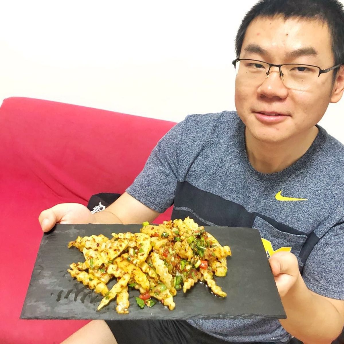 Learn Cold Noodle And Wolf-Tooth Potato At Local House