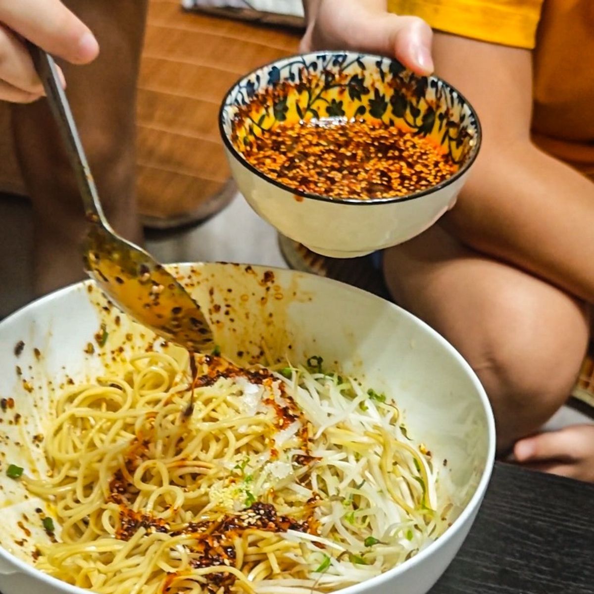 Learn Cold Noodle And Wolf-Tooth Potato At Local House