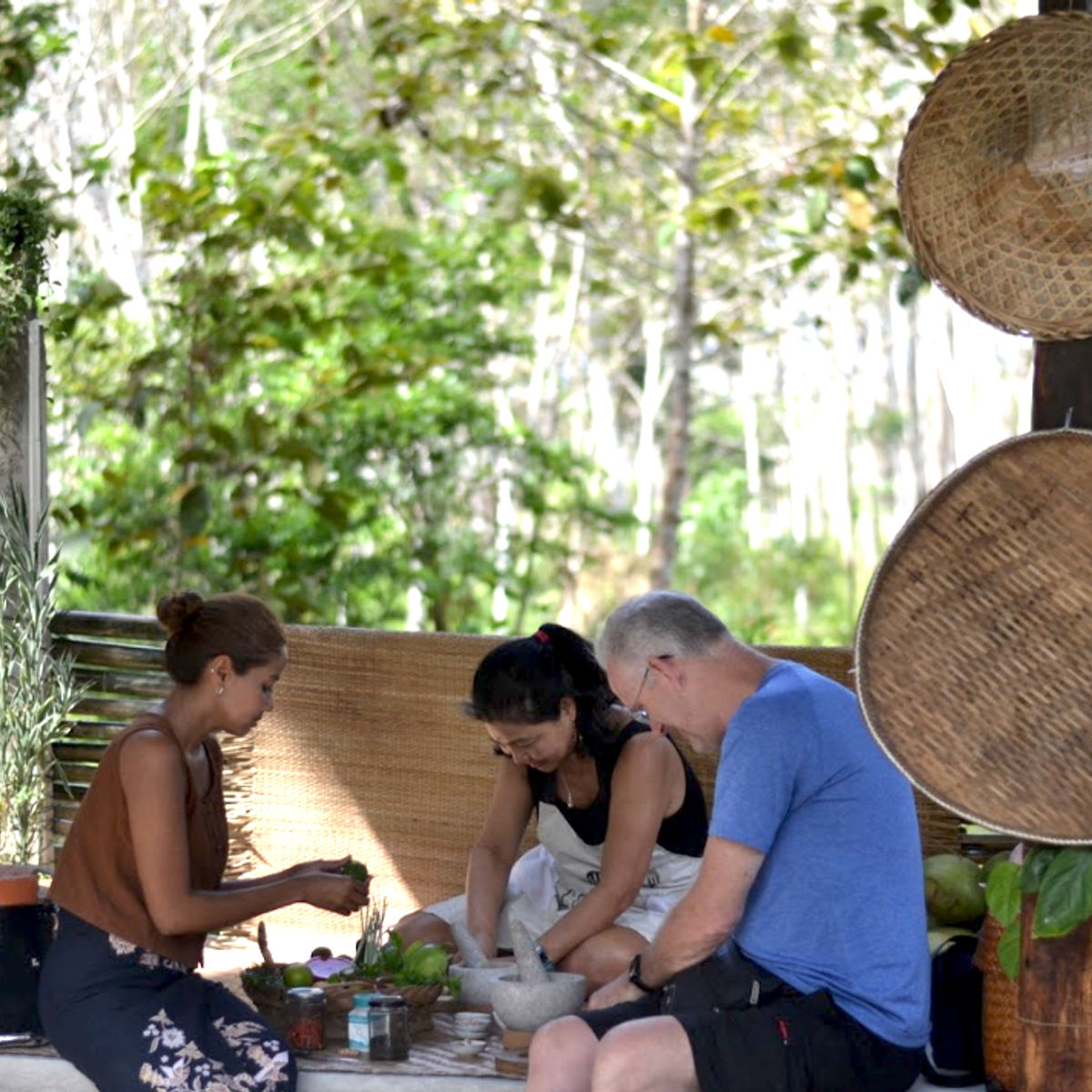 Annie Thai Cooking & Gardening