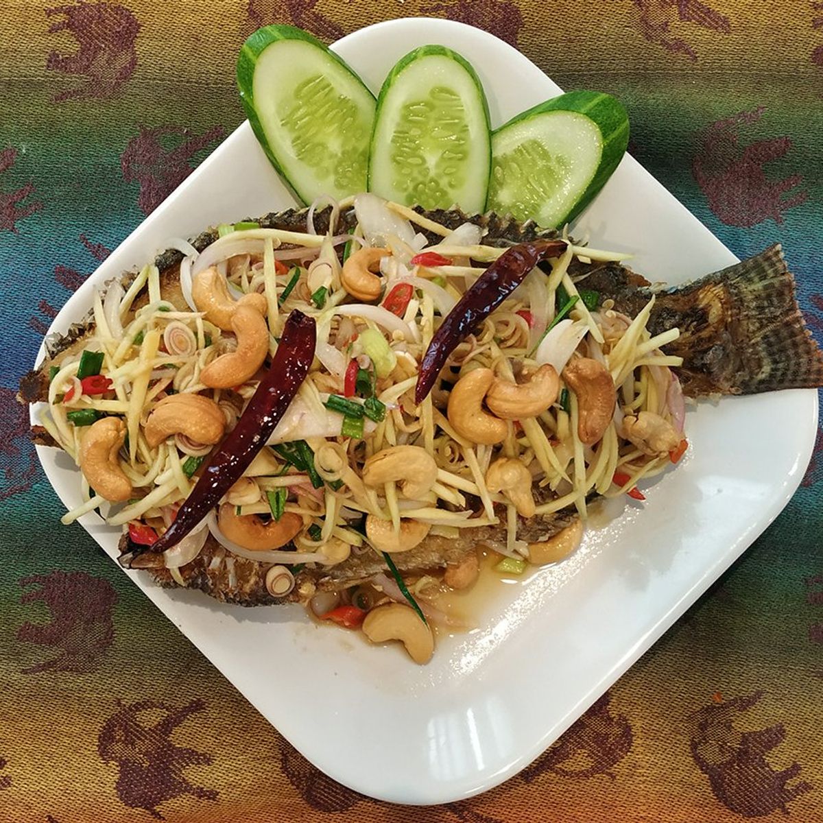 Choose Your Own Favorite Thai Dish Hands-on Authentic Thai Cooking Class with Local Market Tour