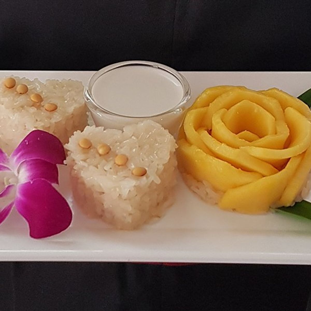 Choose Your Own Favorite Thai Dish Hands-on Authentic Thai Cooking Class with Local Market Tour