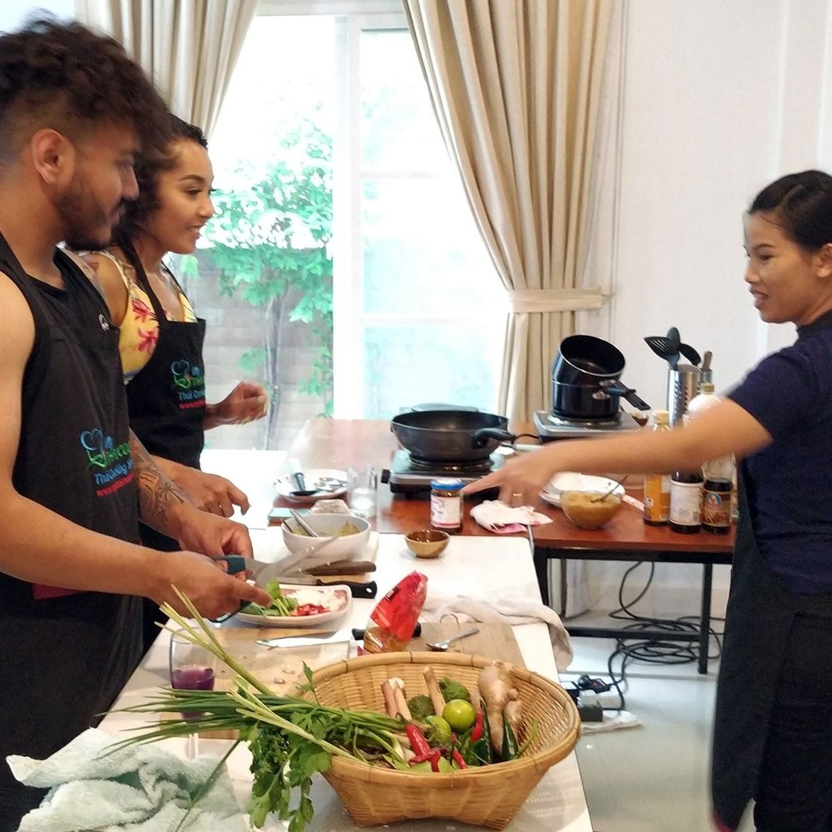 Choose Your Own Favorite Thai Dish Hands-on Authentic Thai Cooking Class with Local Market Tour