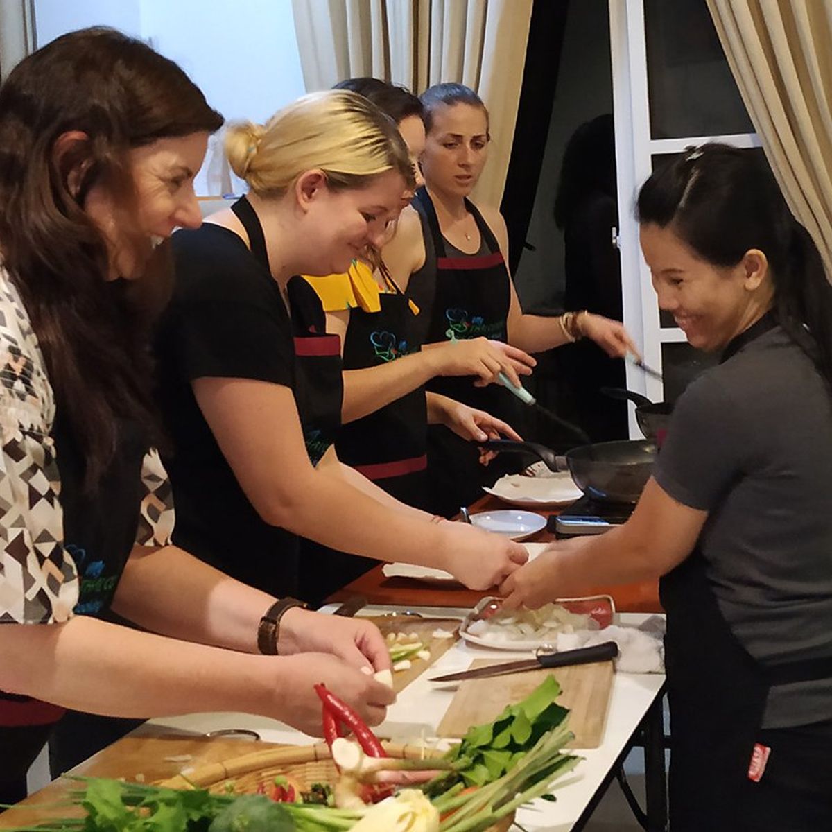 Choose Your Own Favorite Thai Dish Hands-on Authentic Thai Cooking Class with Local Market Tour
