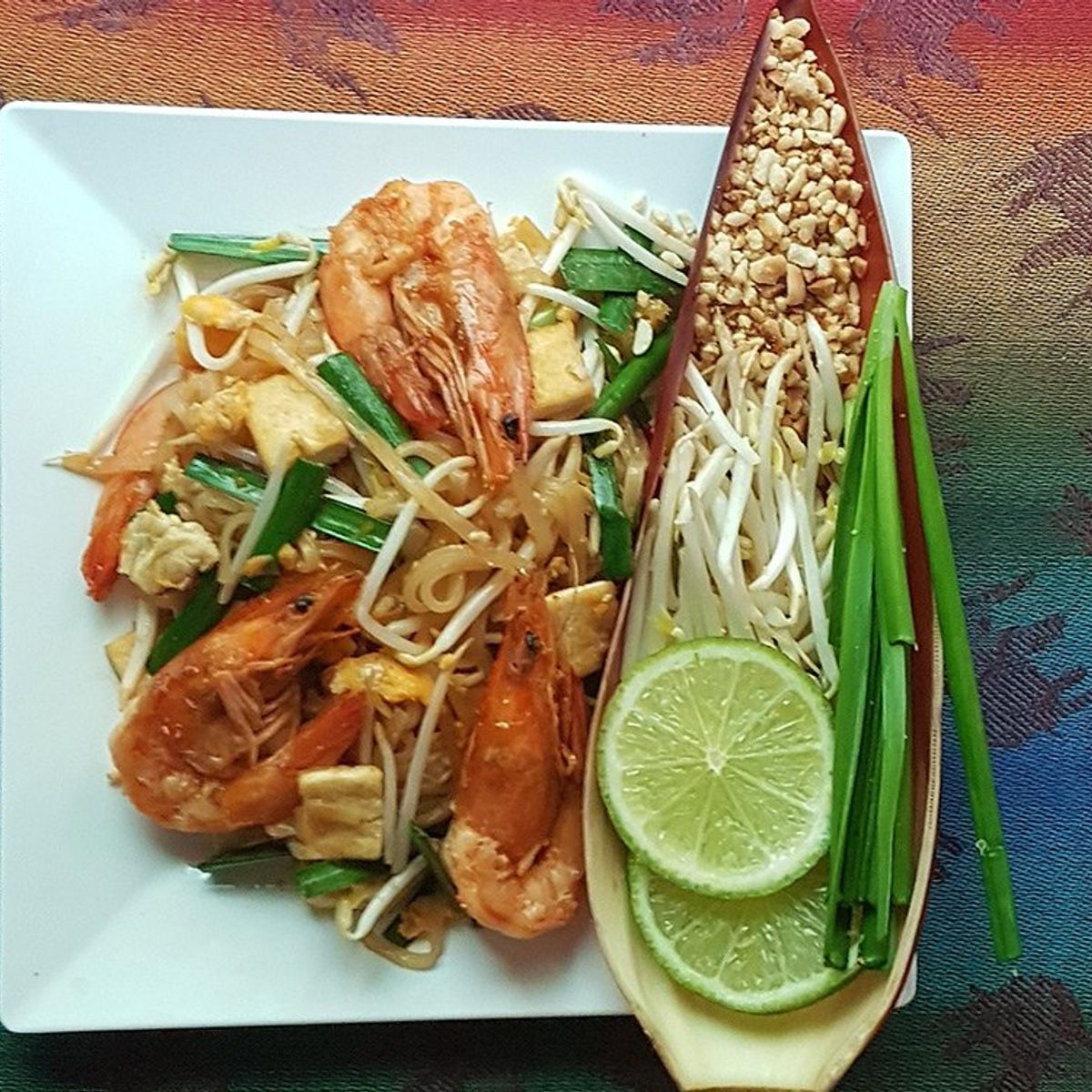 Choose Your Own Favorite Thai Dish Hands-on Authentic Thai Cooking Class with Local Market Tour