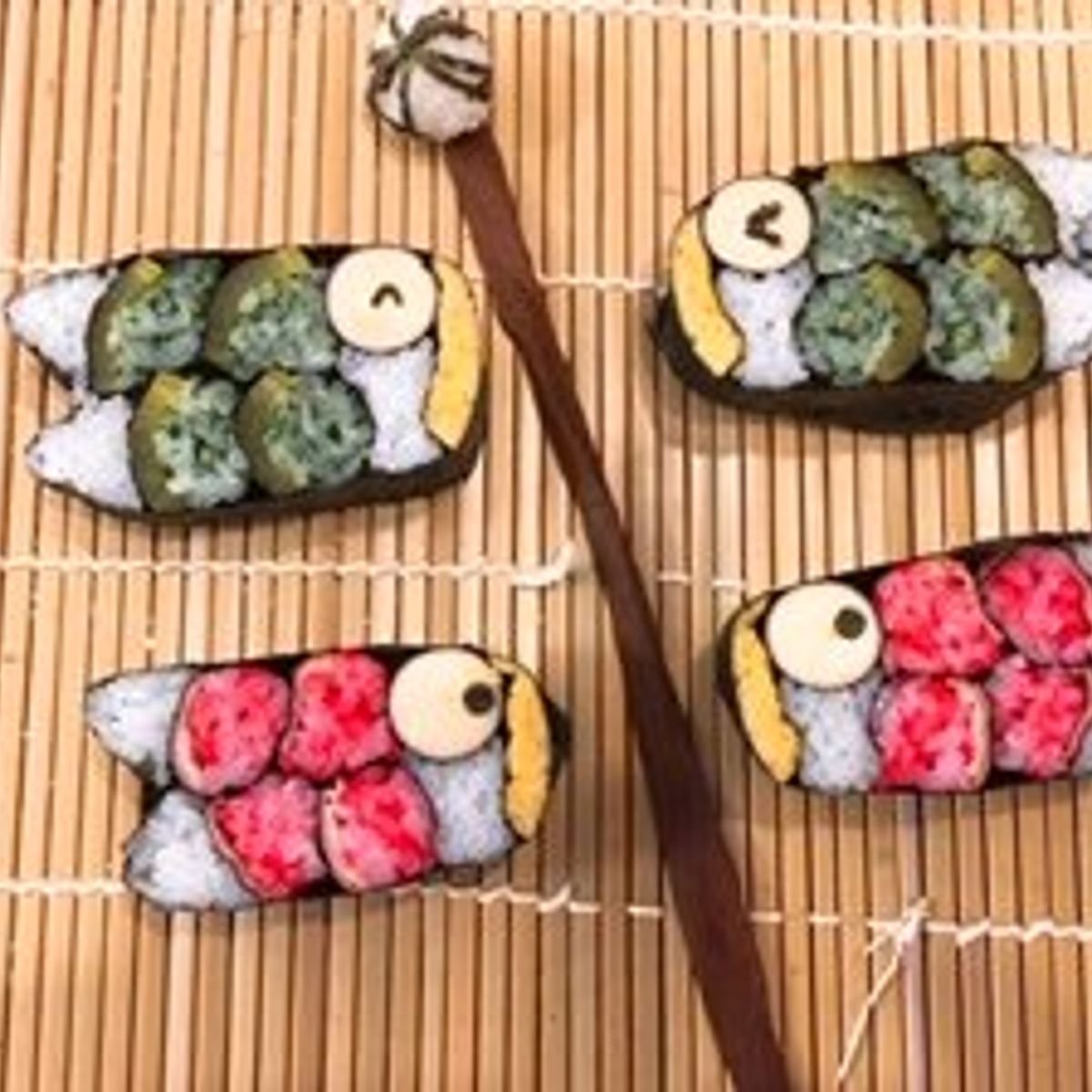 Let's Make Artistic Sushi in Osaka