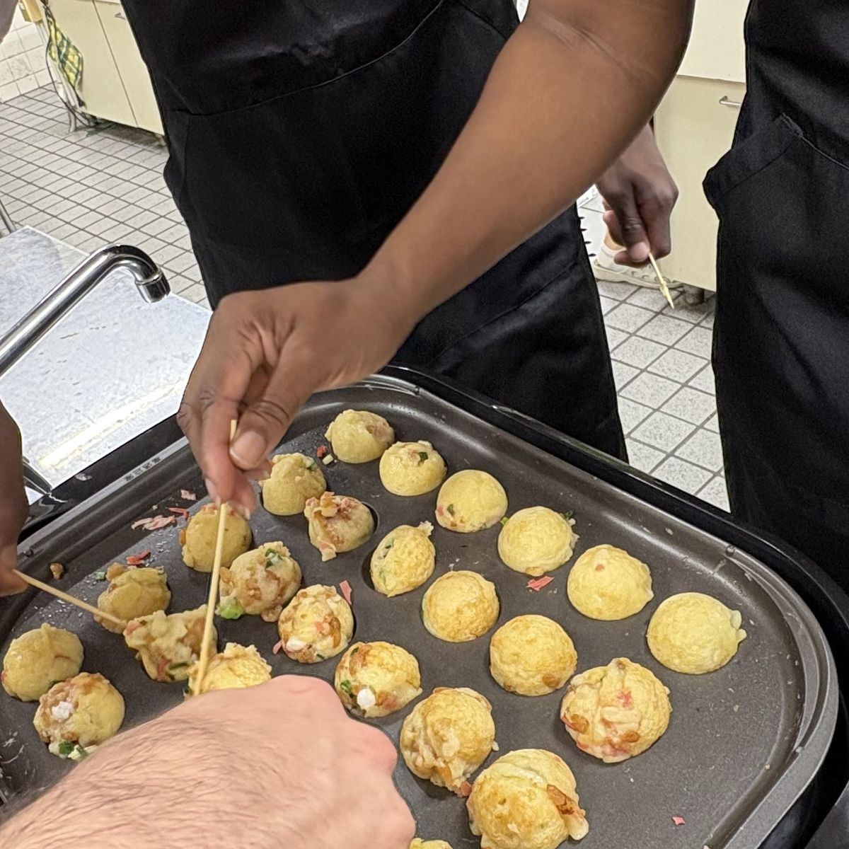 Divertiamoci a preparare i famosi Takoyaki giapponesi a Nagoya!