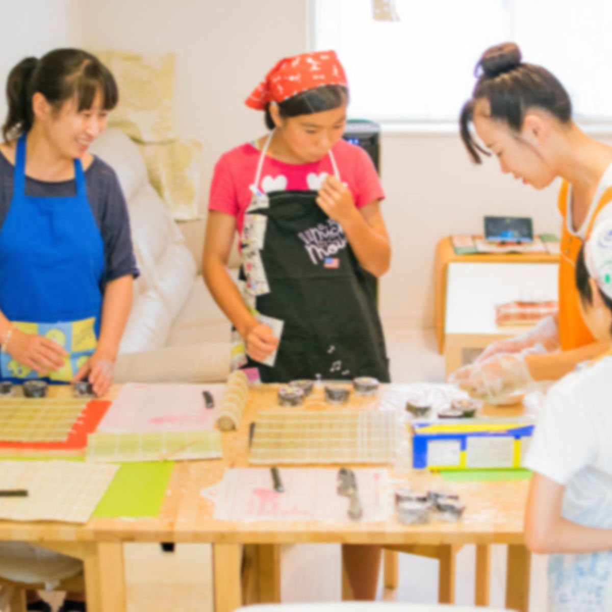 Let's Make Artistic Sushi in Osaka