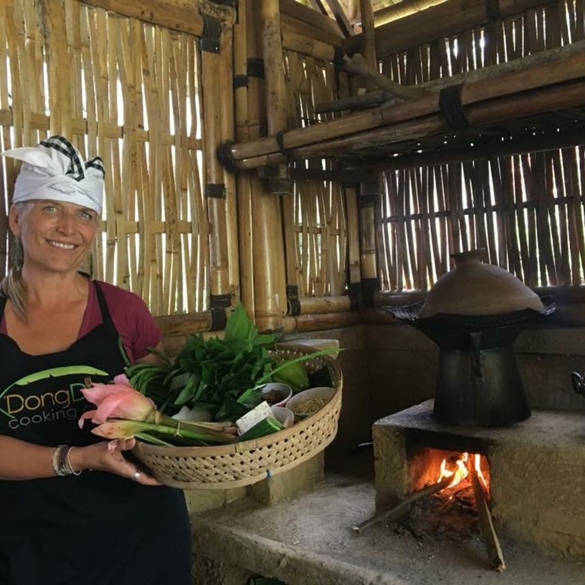 Exclusive Authentic Balinese Cooking in a Balinese Family Home