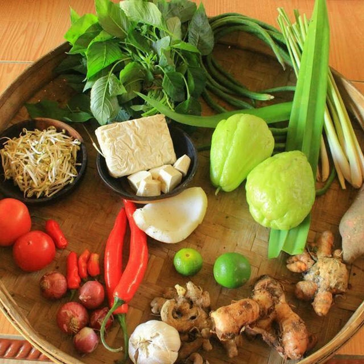 Exclusive Authentic Balinese Cooking in a Balinese Family Home