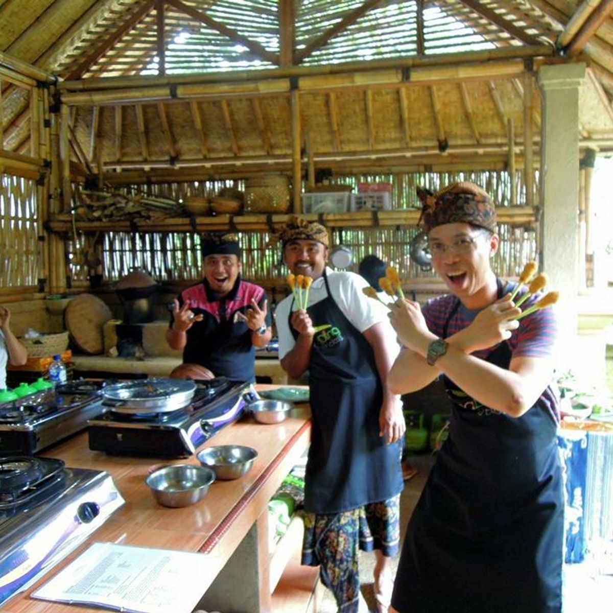 Exclusive Authentic Balinese Cooking in a Balinese Family Home