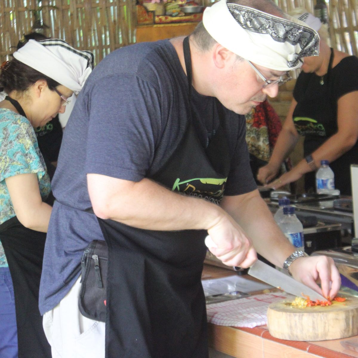Exclusive Authentic Balinese Cooking in a Balinese Family Home
