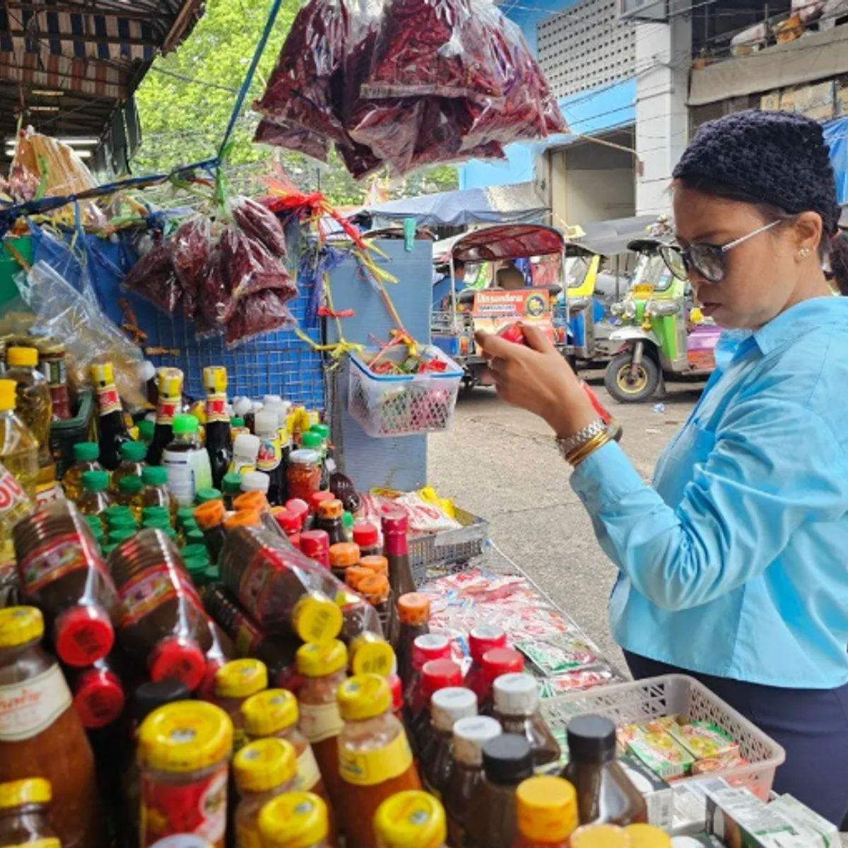 Cooking Experience with Market Tour and Experience Thai Herbal Tea Tasting