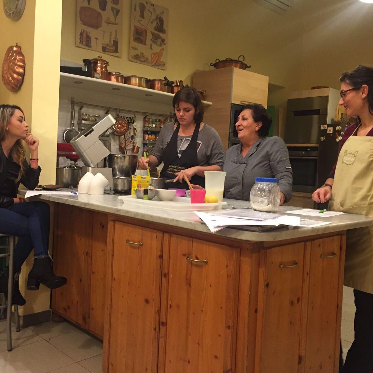 Local Market Tour + Neapolitan Cuisine Cooking Class