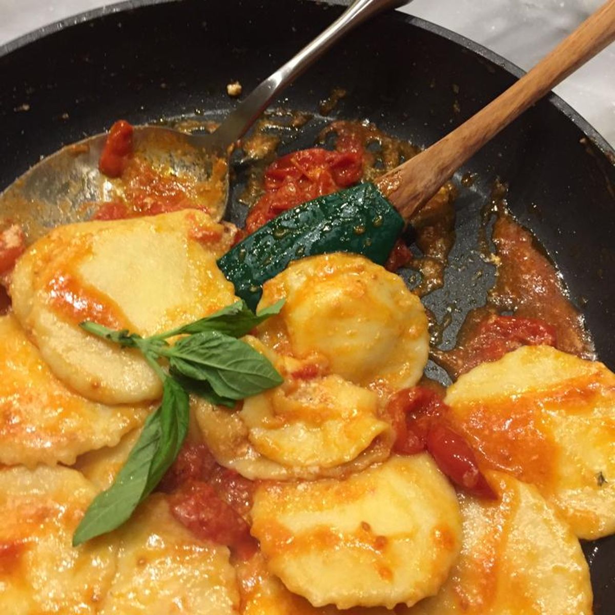 Local Market Tour + Neapolitan Cuisine Cooking Class