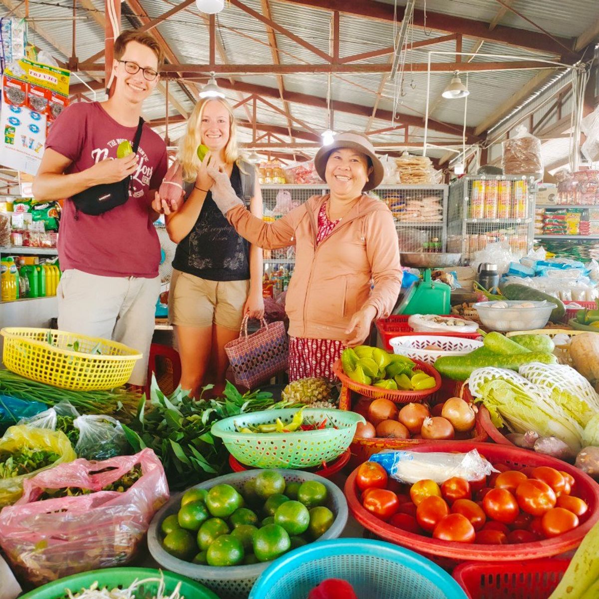 Spaziergang über den lokalen Markt, Korbfahrt und Kochkurs-Erlebnis