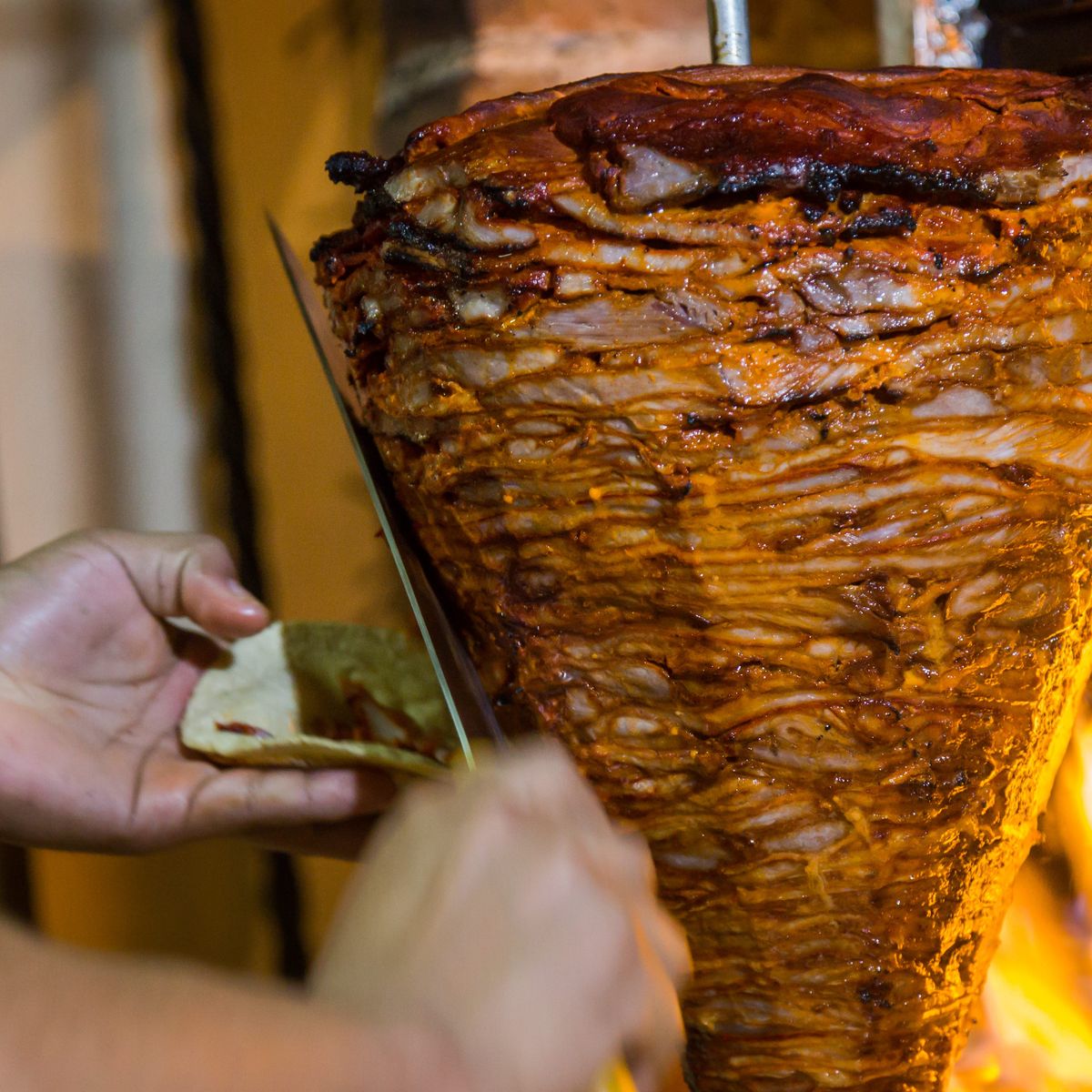 Circuit tacos et bières à Cancún avec spectacle de mariachis et visite du marché nocturne
