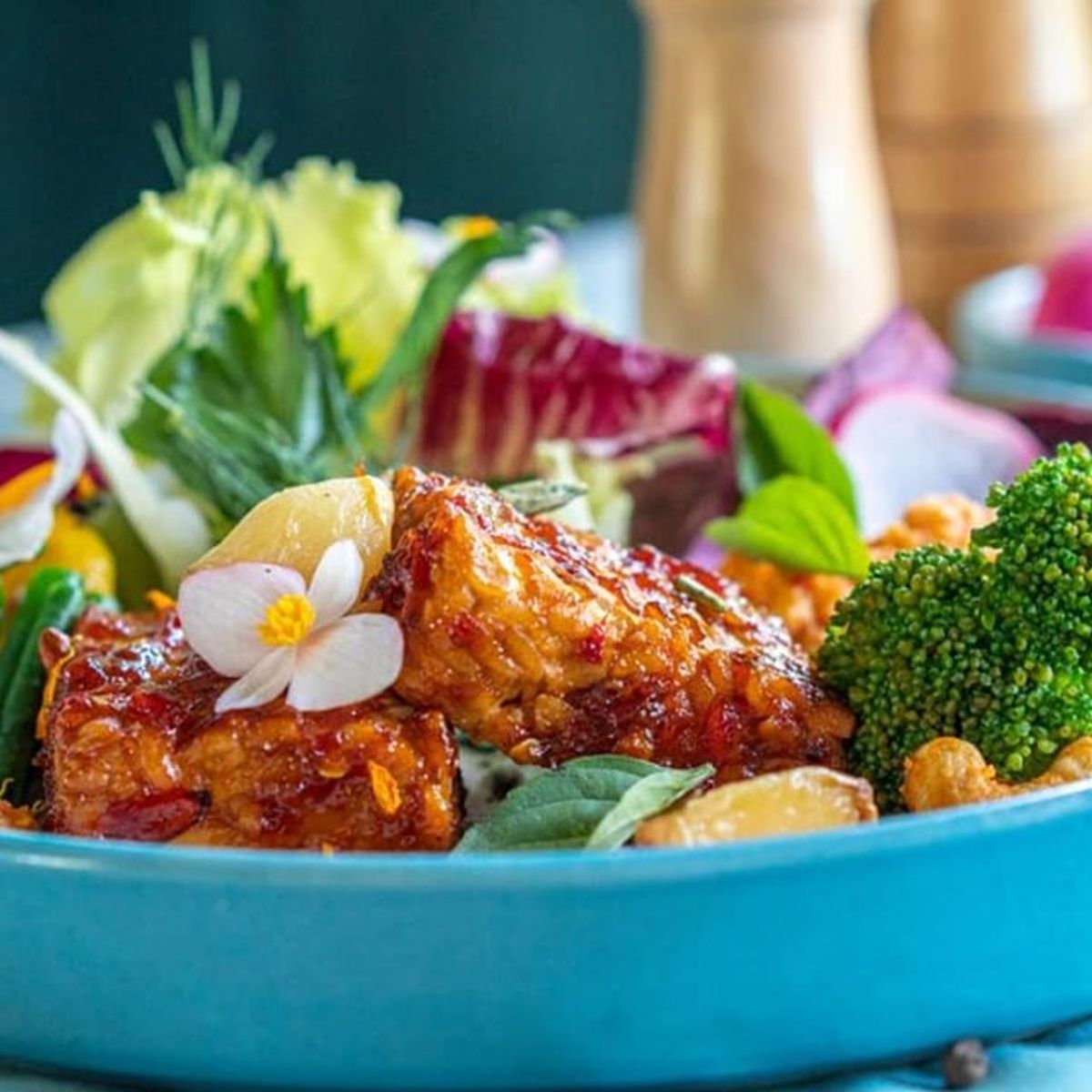 Majestic Plant-based Cooking Class at the Herb Library Ubud