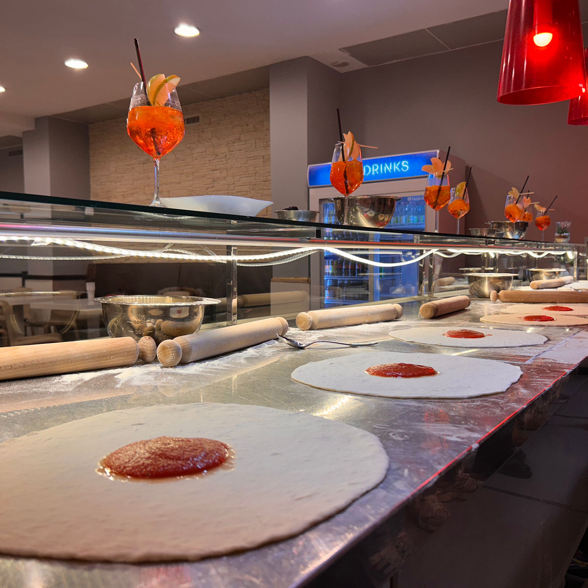 Make Authentic Pizza in Rome and Spritz-Making