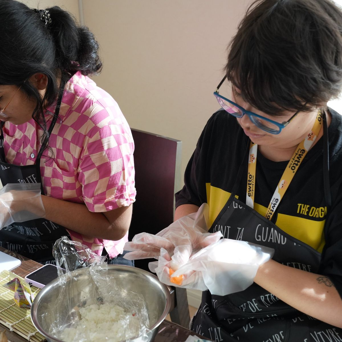 Authentic Sushi Making Experience with a Pro Japanese Chef & Local Supermarket Tour (Private or Small Group)
