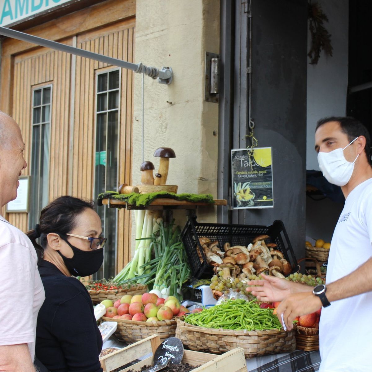 Market: Local and Seasonal