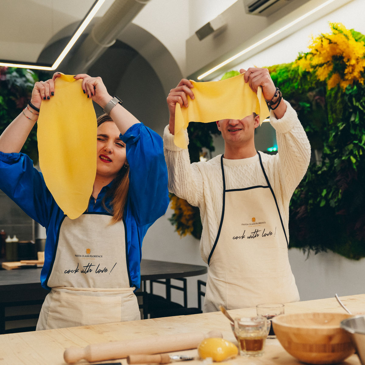 A True Taste of Florence: Market Tour, Artisan Pasta & Fine Wine