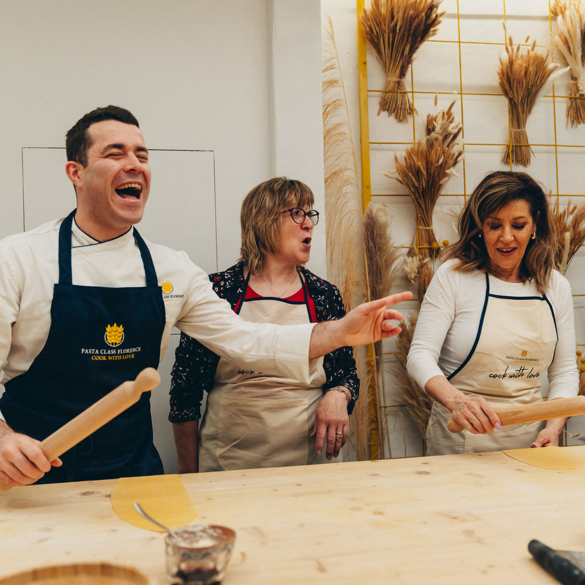 A True Taste of Florence: Market Tour, Artisan Pasta & Fine Wine