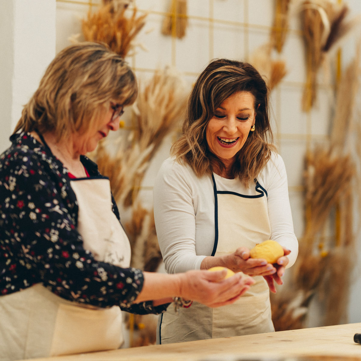 A True Taste of Florence: Market Tour, Artisan Pasta & Fine Wine