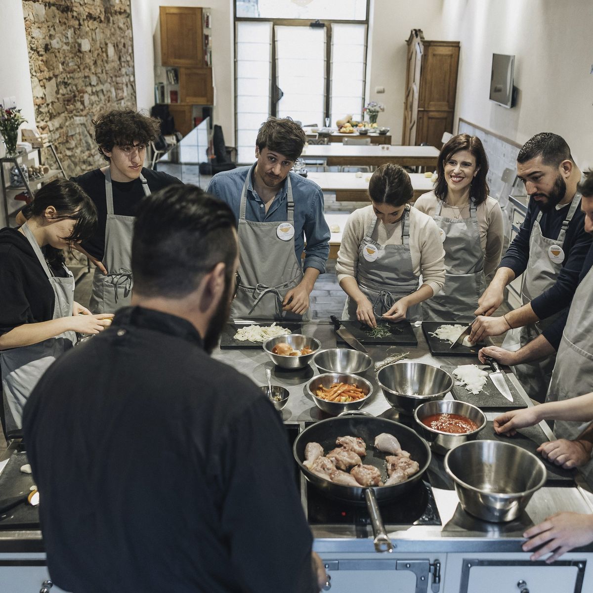 Florence: Market Tour and Full Course Tuscan Cooking Class