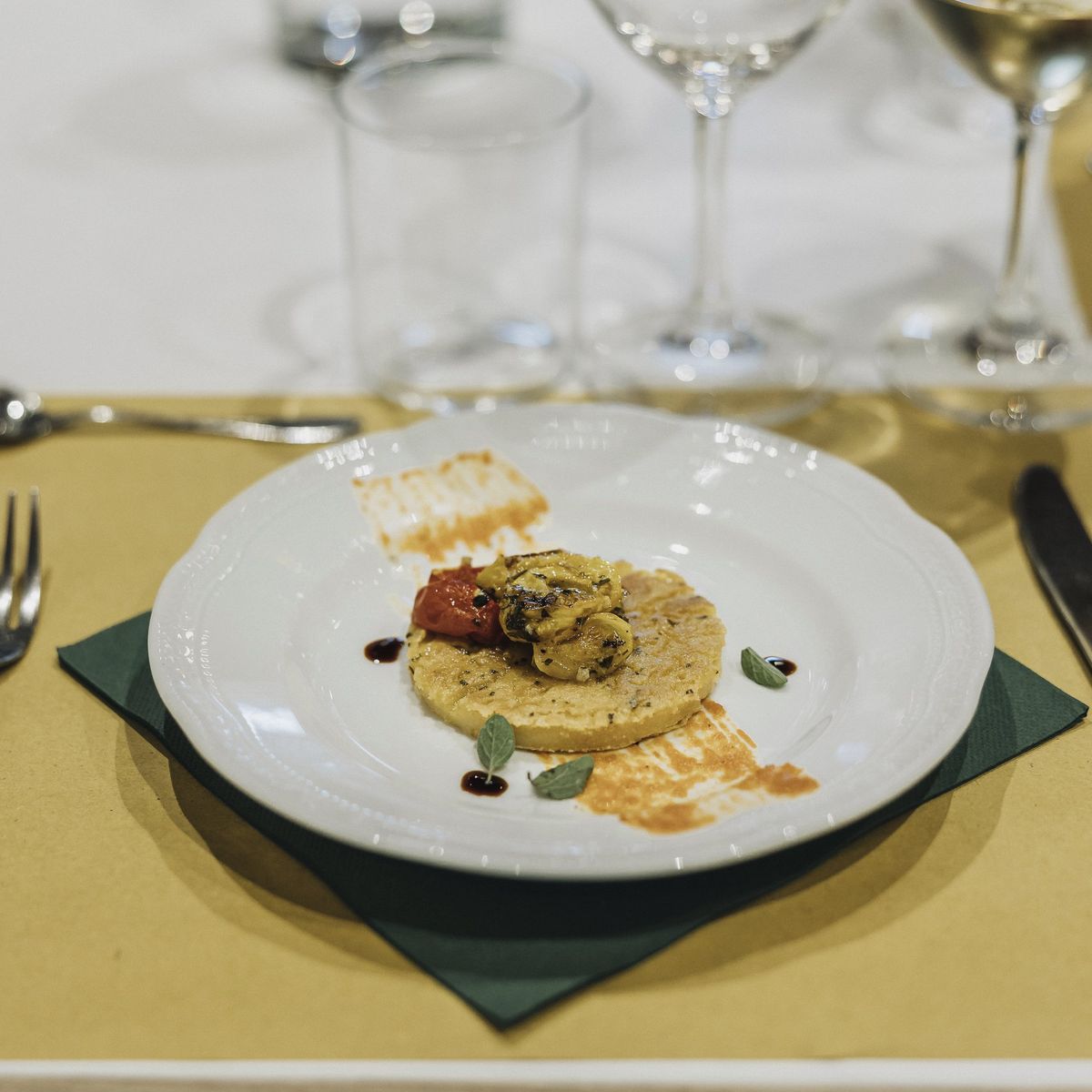 Florence: Market Tour and Full Course Tuscan Cooking Class
