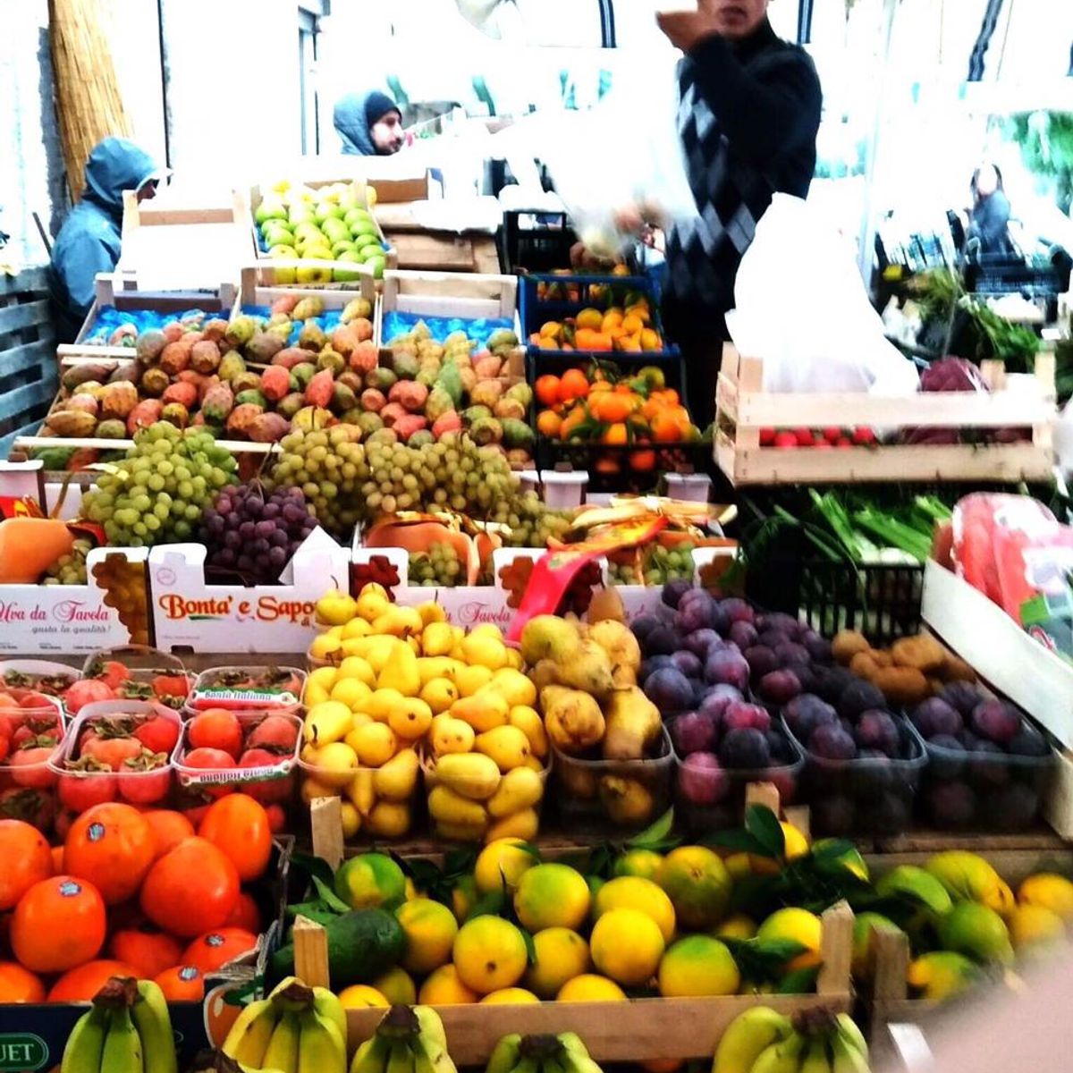 Market Tour & Street Food in Ortigia's Island