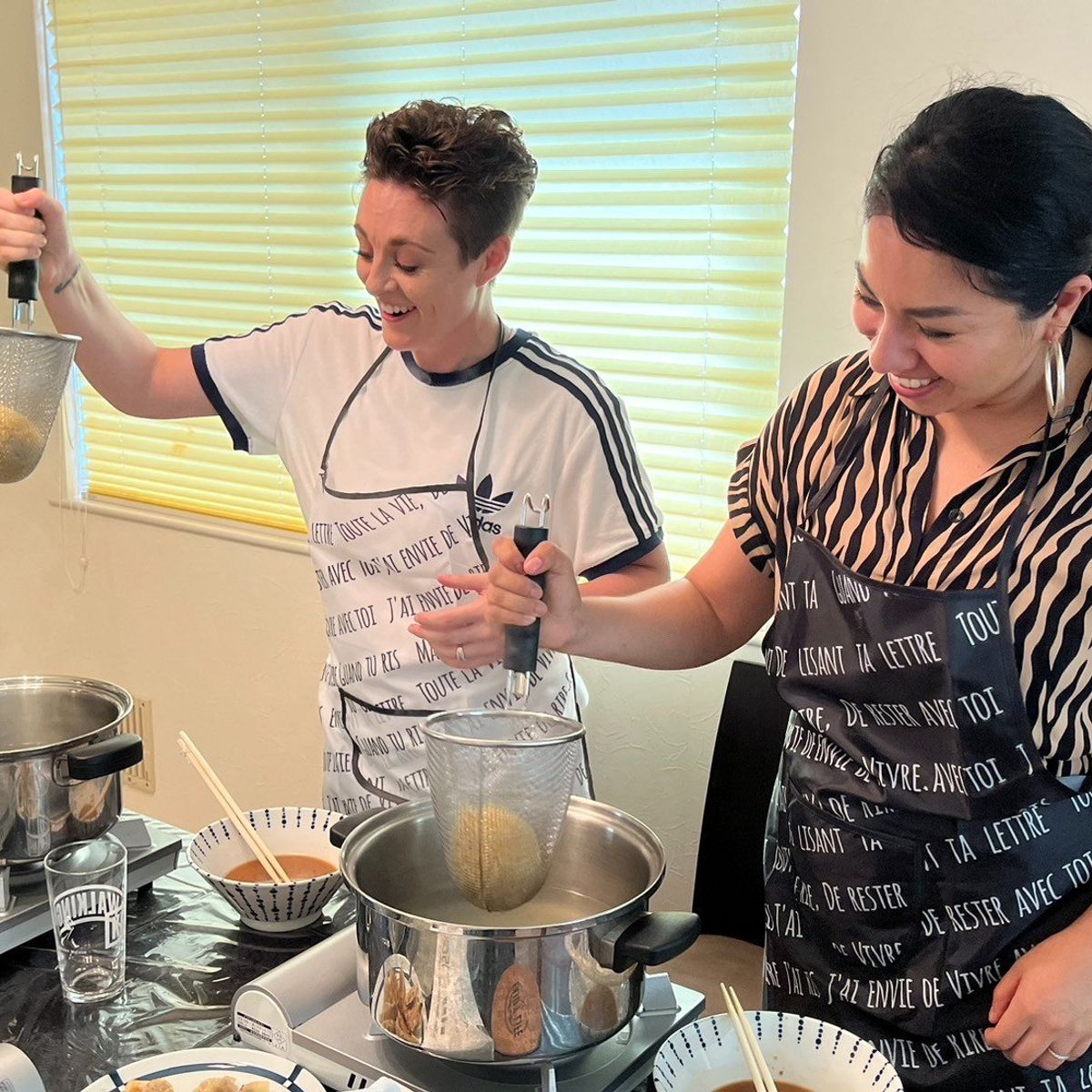 Expérience culinaire Ramen &amp; Gyoza à domicile avec un chef + Matcha (Option végétarienne disponible)