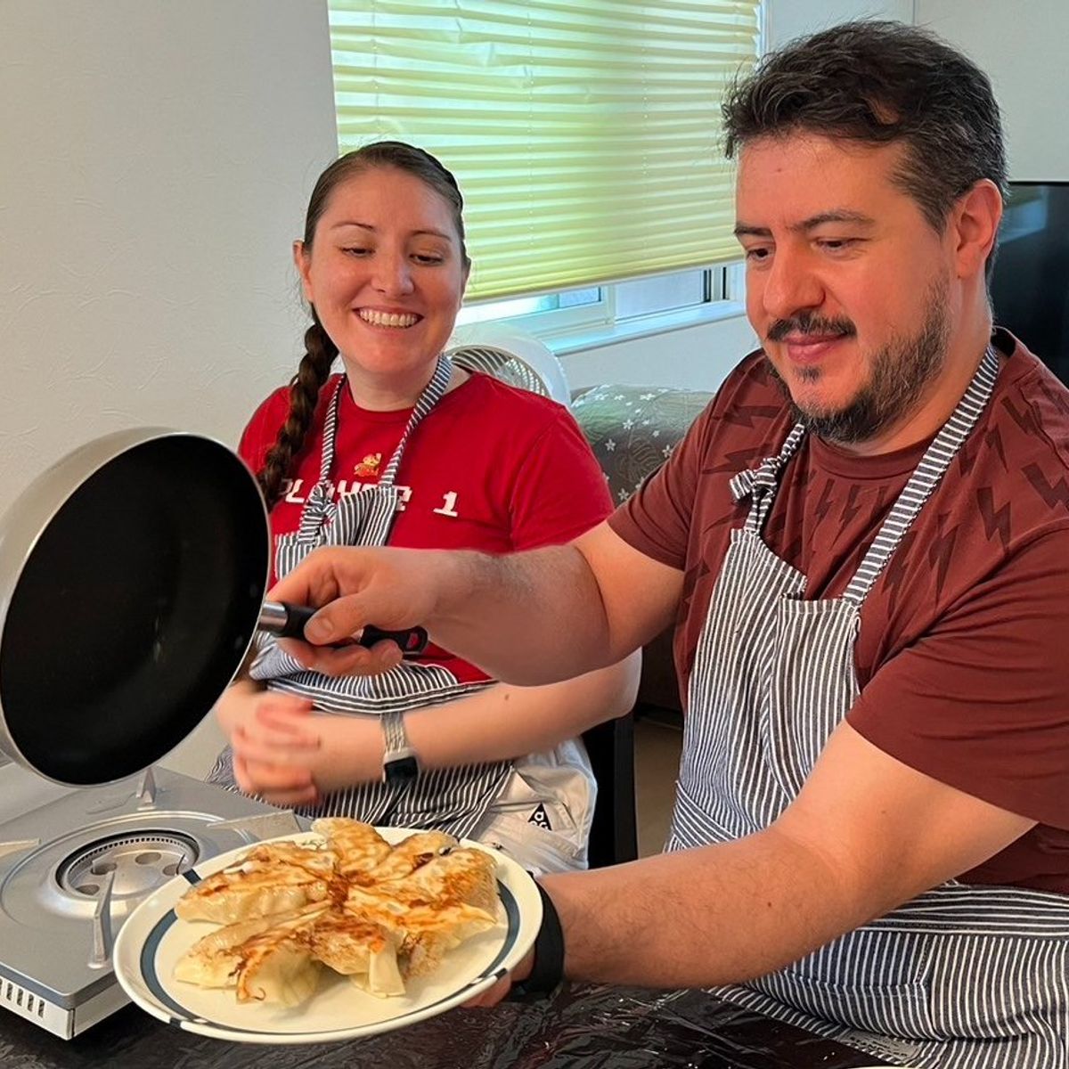 Expérience culinaire Ramen &amp; Gyoza à domicile avec un chef + Matcha (Option végétarienne disponible)