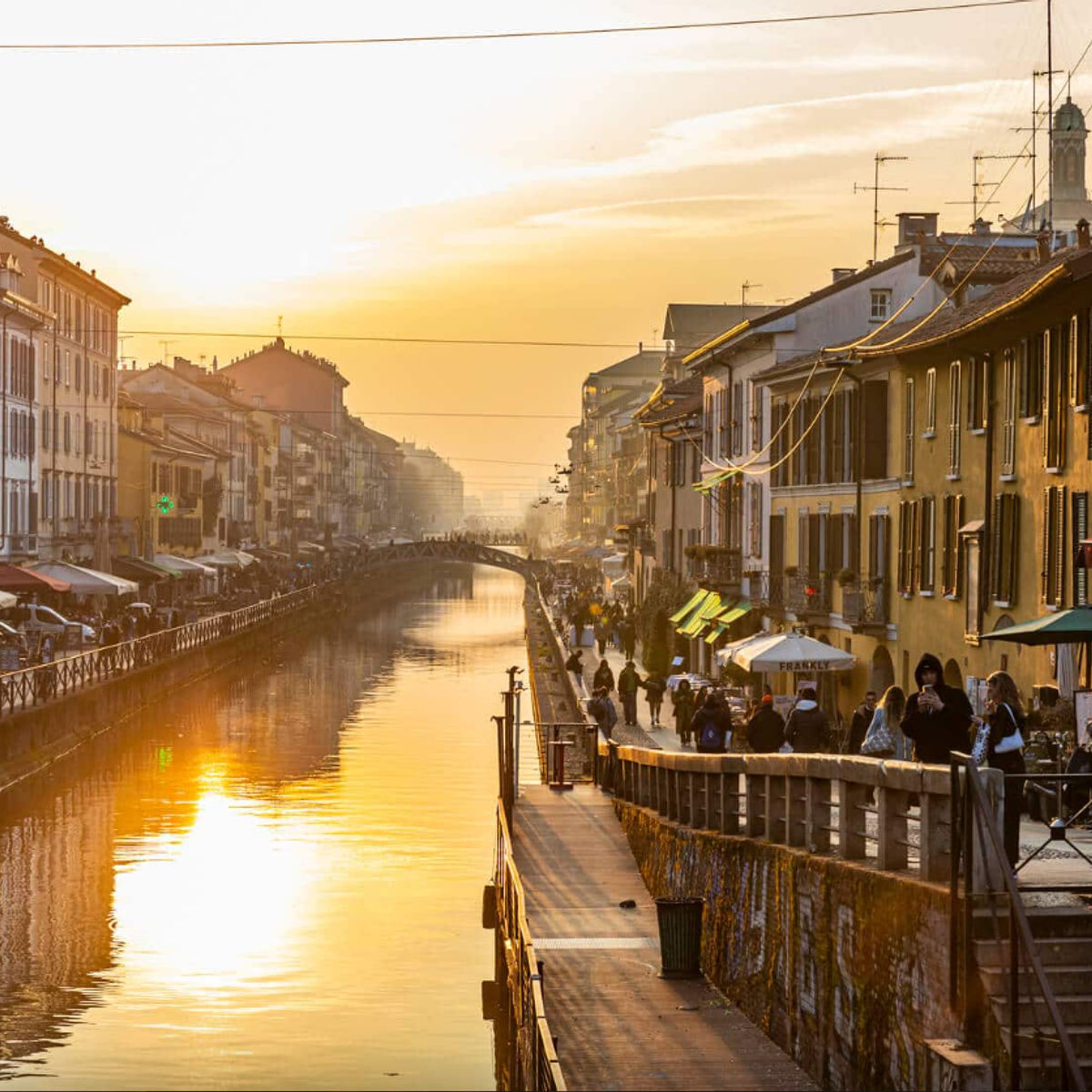 Kulinarisches und Getränkeerlebnis im Milan Navigli