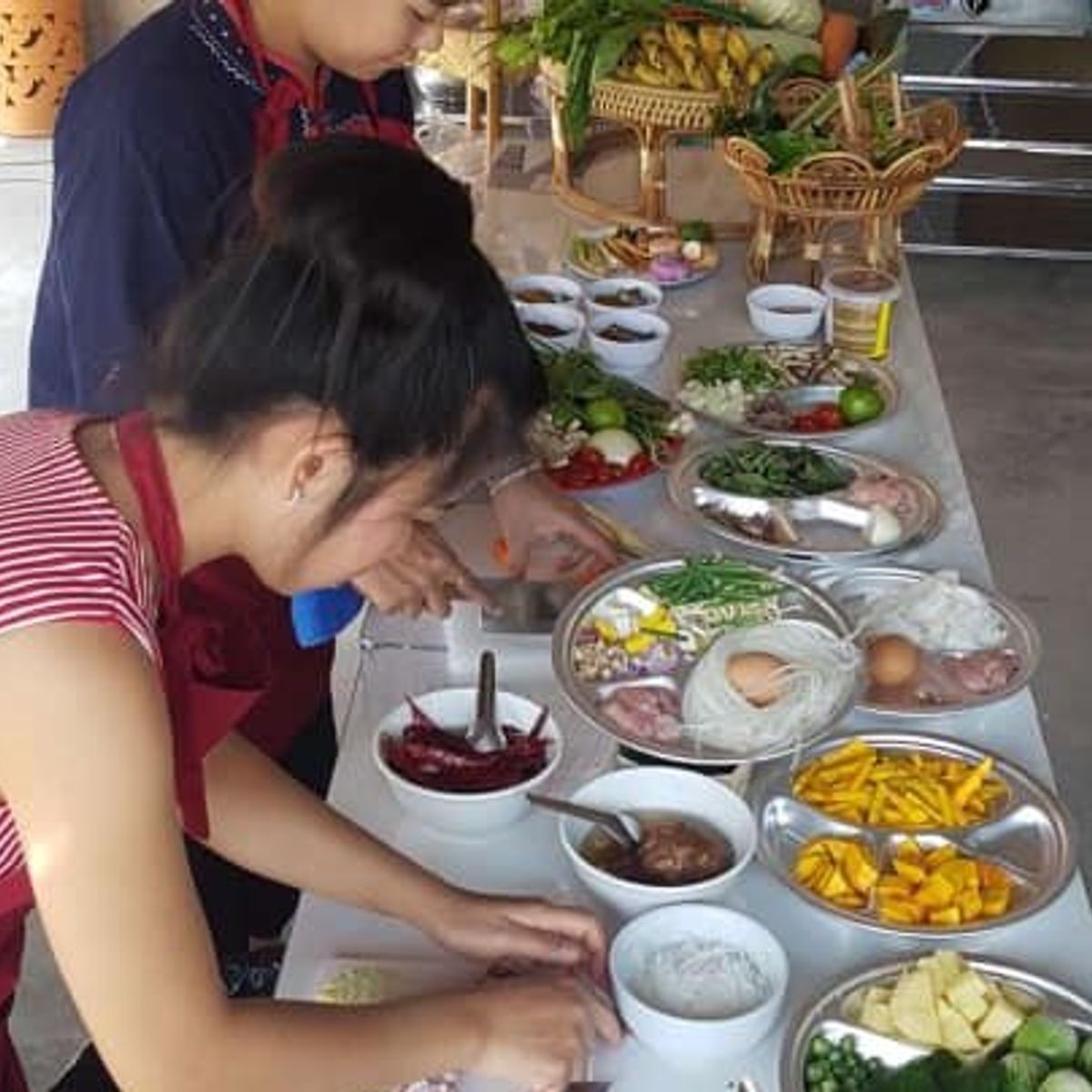 Traditional Thai Cooking Class at Home Cooking Studio