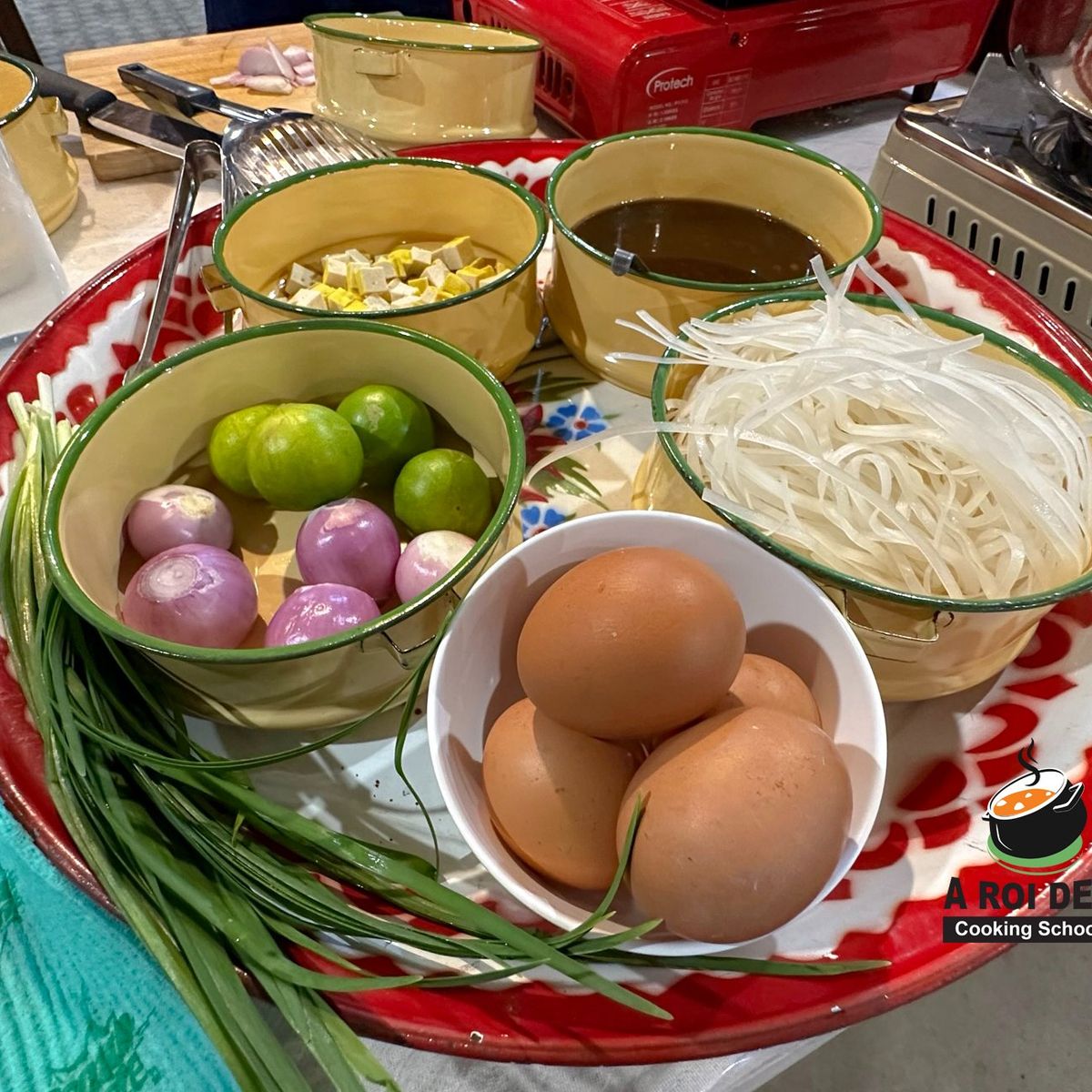 A ROI DEE Cooking School