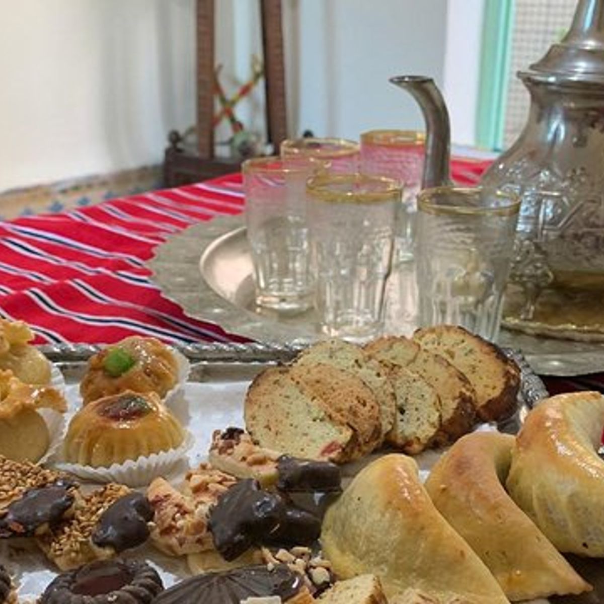 Marrakech: Moroccan Pastries and Tea Class with a Local