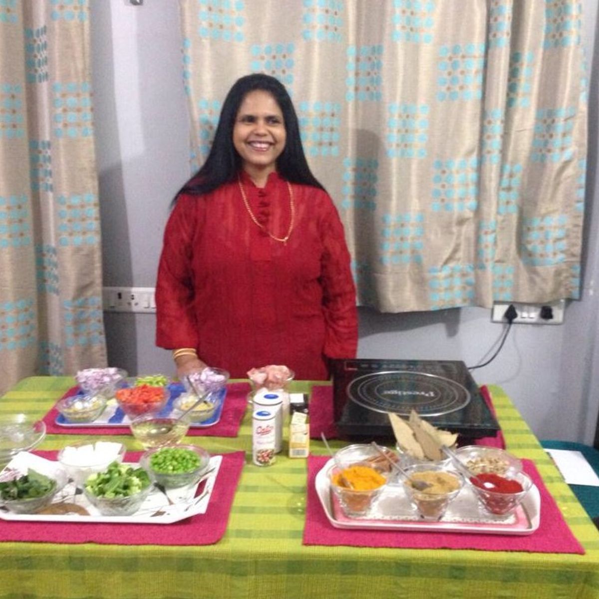 Mumbai Home Cooking Class: Hands-On Curry Making