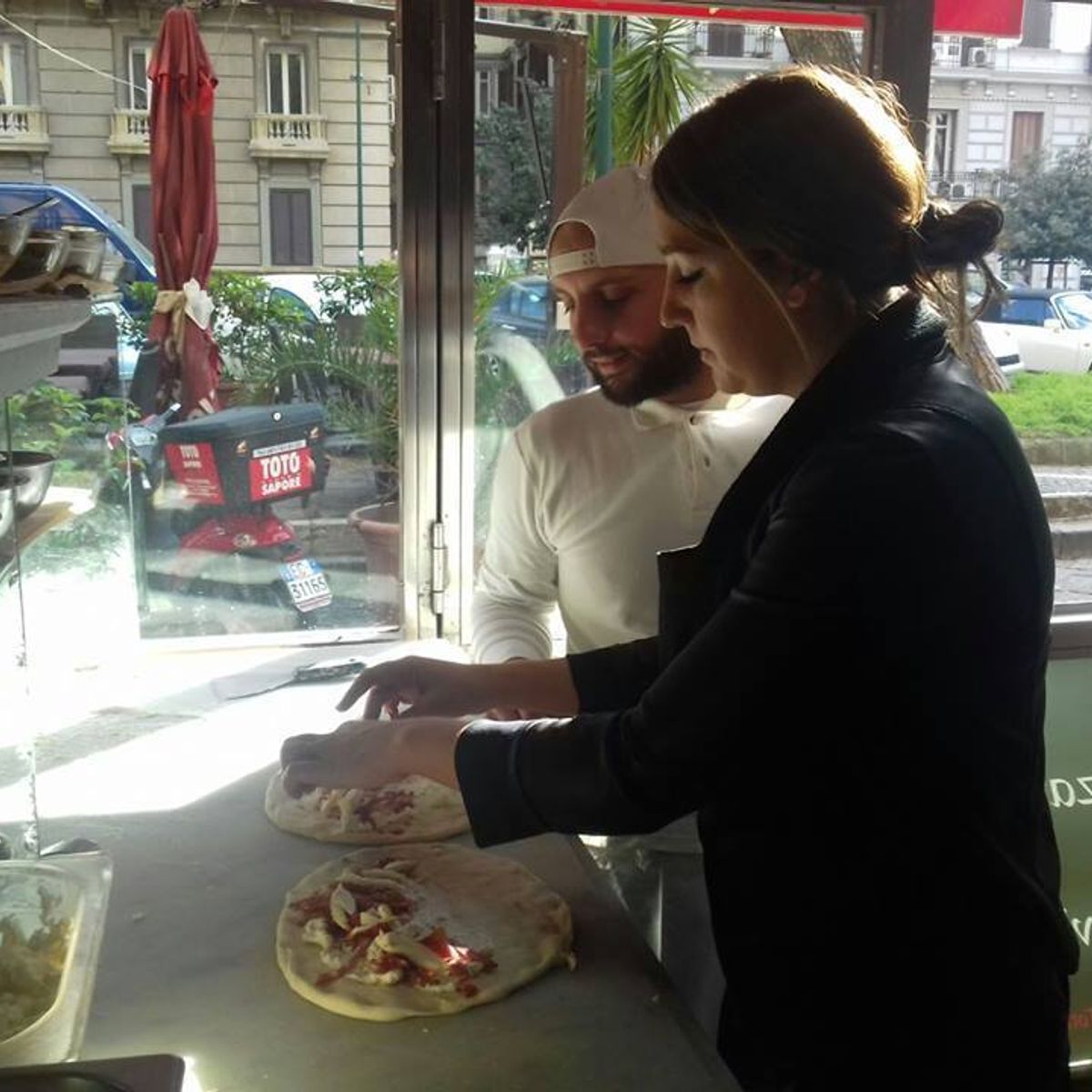Pizza Class with a Master Pizzaiolo in Naples