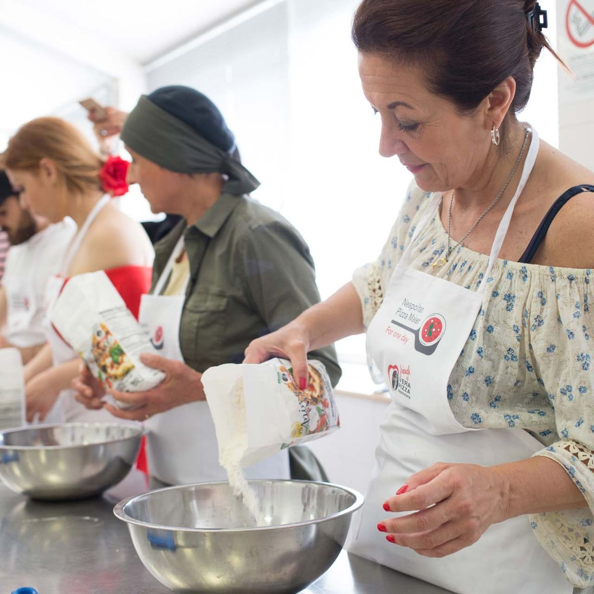Learn to Make the Traditional Neapolitan Pizza
