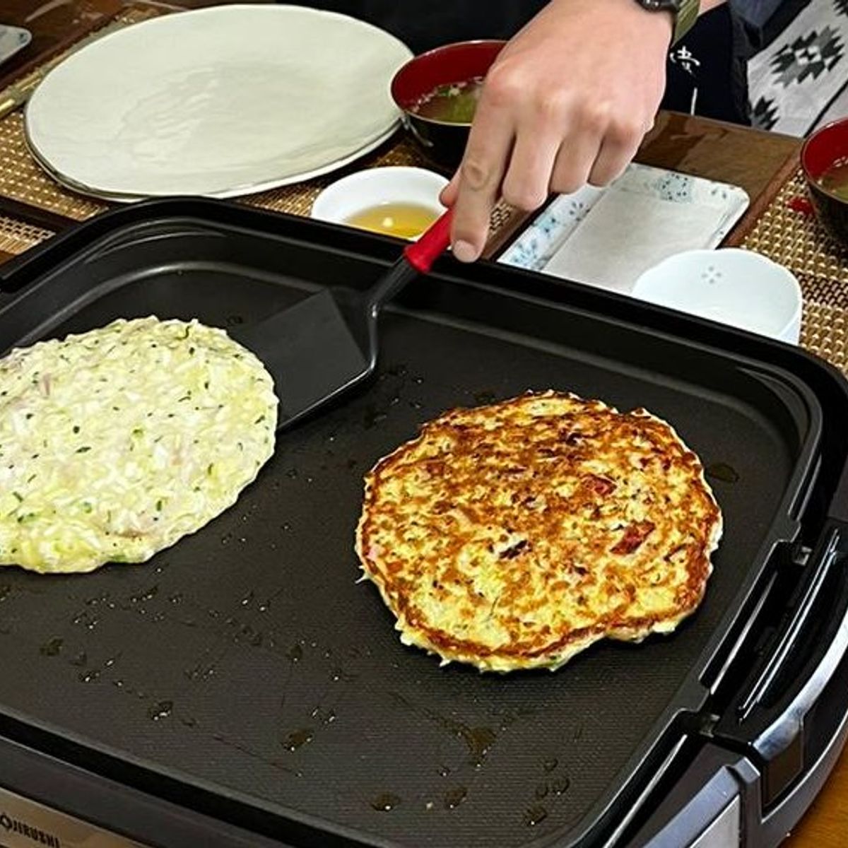 Traditional Okonomiyaki Cooking Class in Nagoya