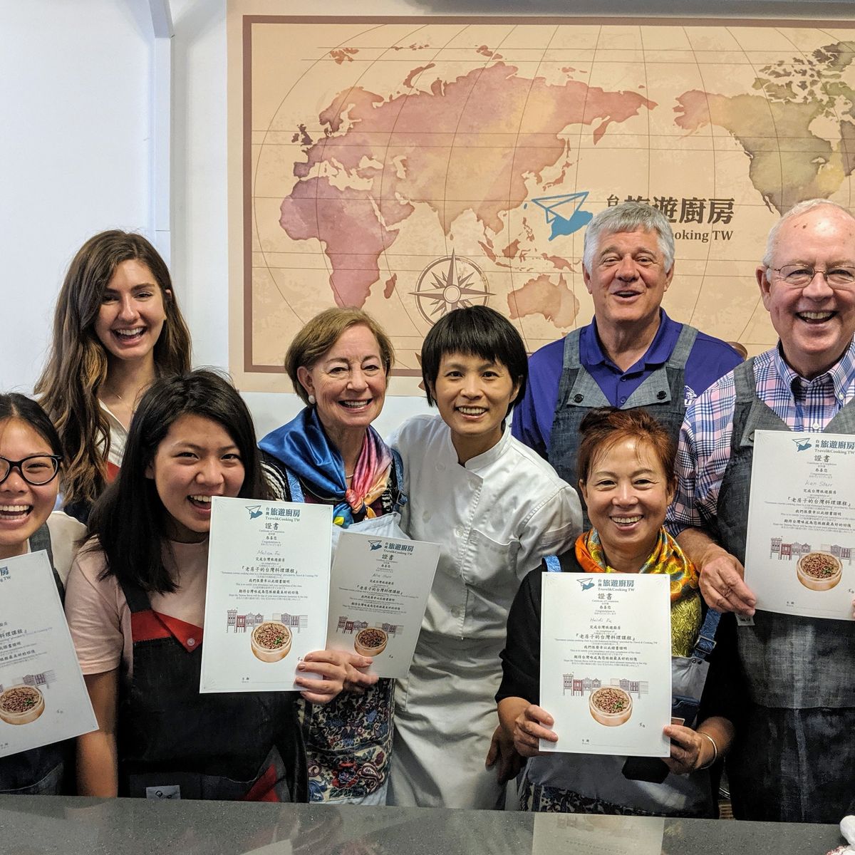 Old-fashioned Taiwanese Cuisine Cooking Class with Market Tour