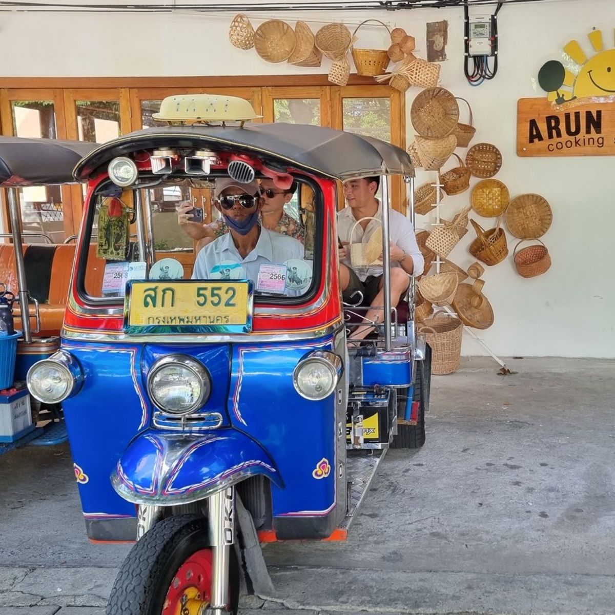 Taste of Thailand: Chinese-Language Cooking Class, Tuk Tuk Adventure & Market Tour (Opening Promo)